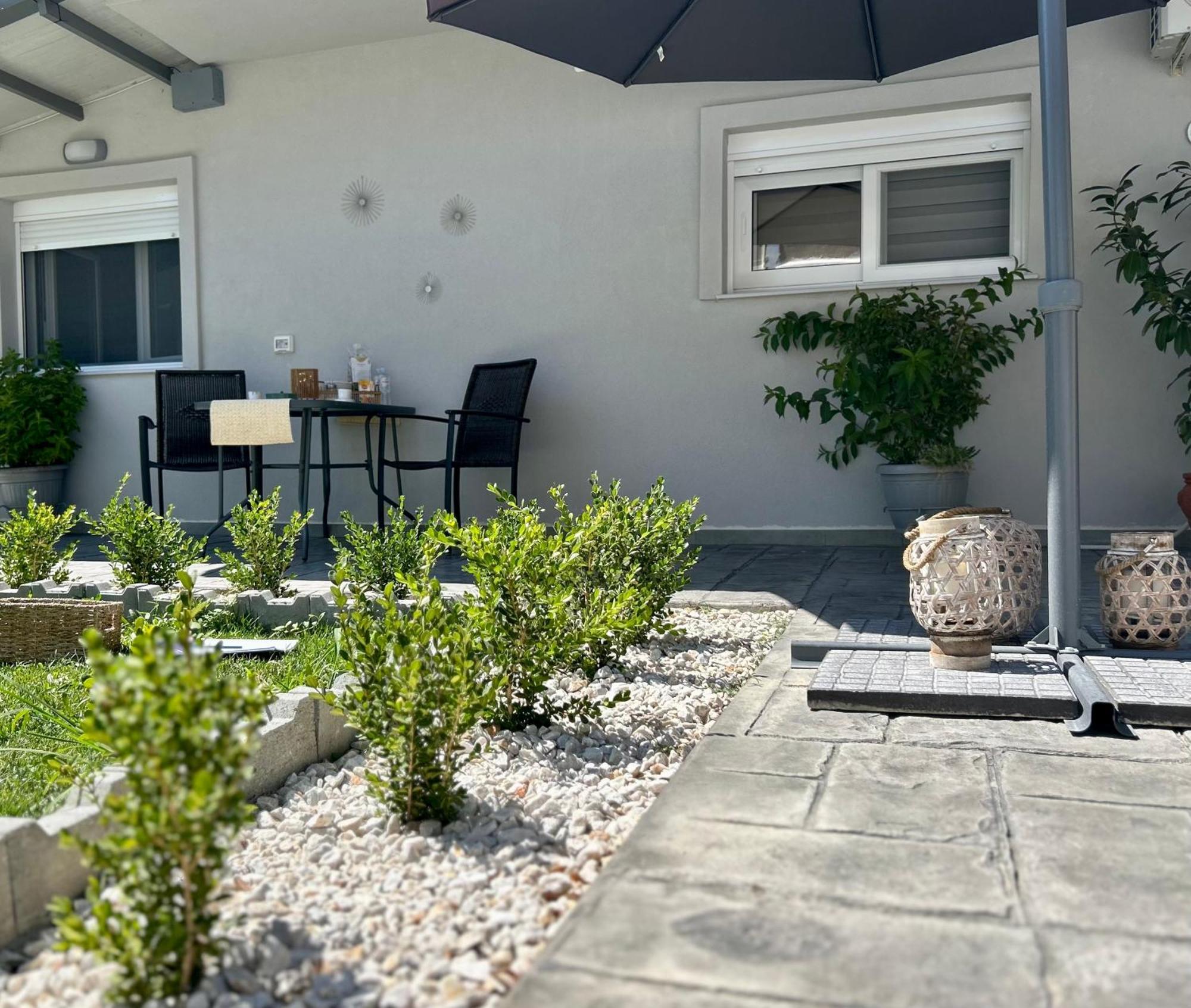 Poepoe Home Trikala Exterior photo